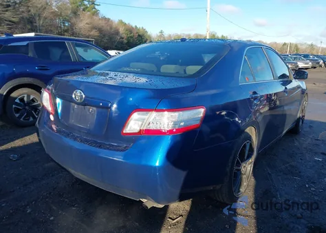 2010 Toyota Camry z USA, uszkodzony, nr VIN 4T4BF3EK4AR028382